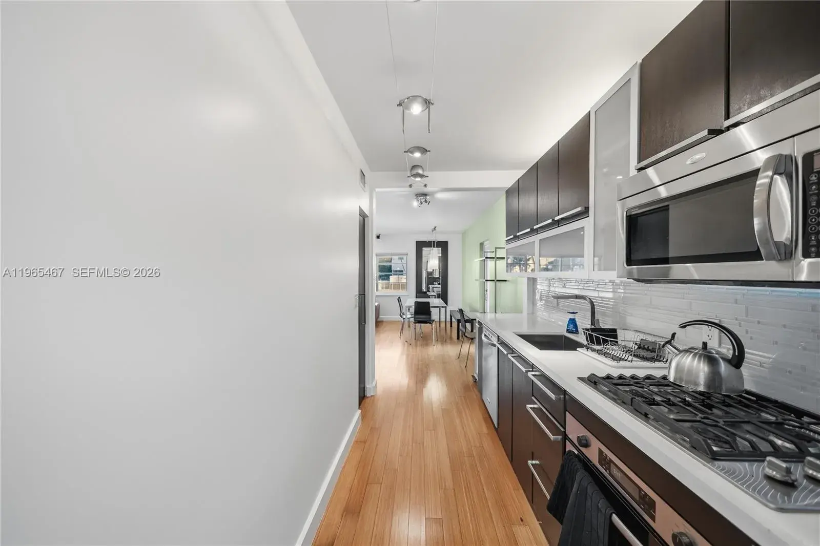 7207 Bay Dr # 21, Miami Beach FL 33141