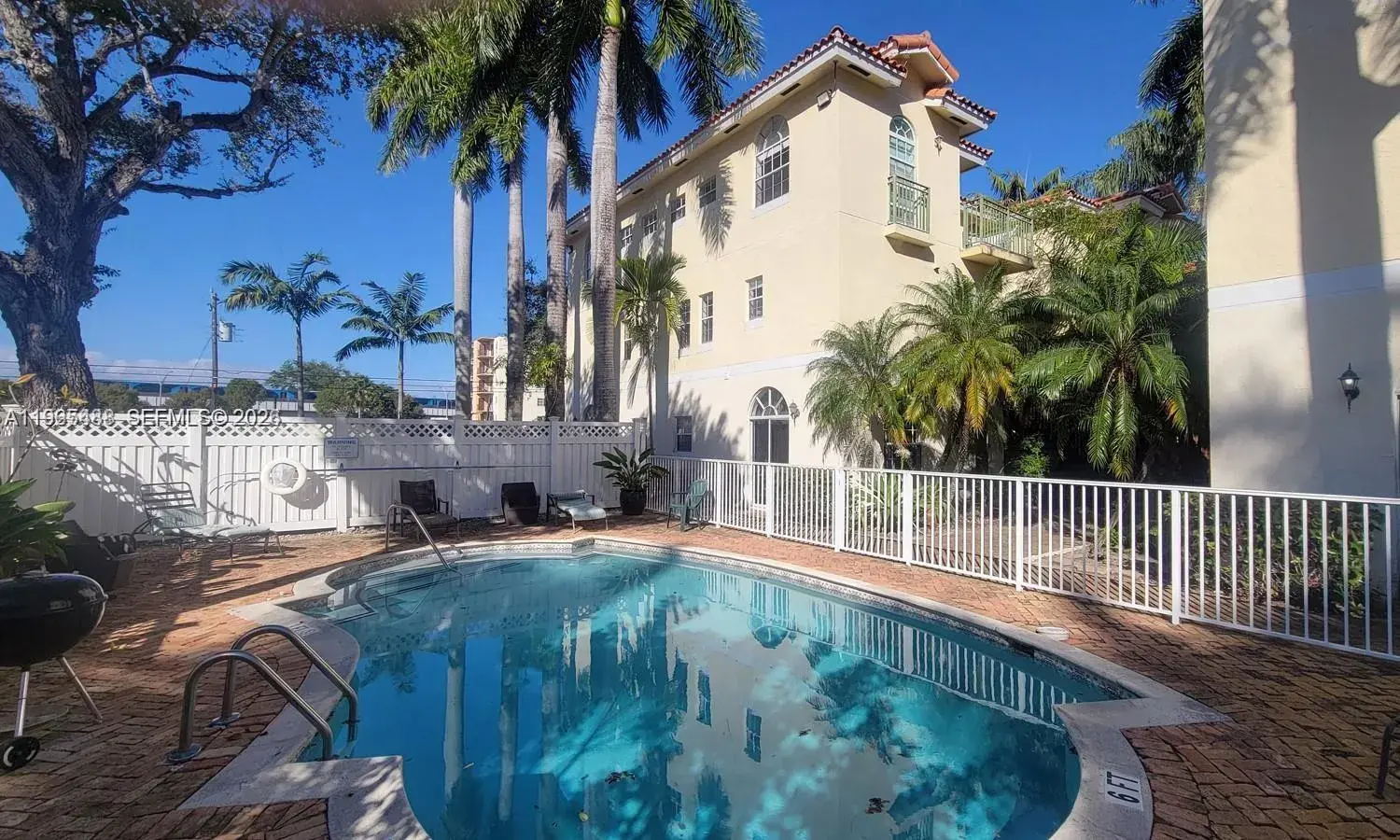 3356 Bird Ave # 4, Miami FL 33133