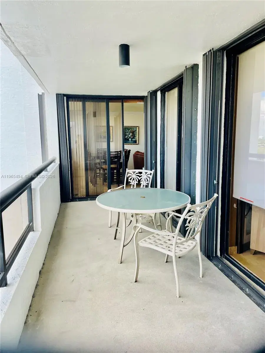 2555 Collins Ave # 2006, Miami Beach FL 33140