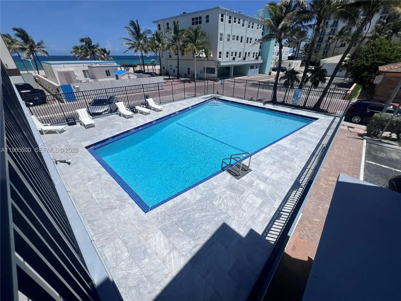 1 bath Residential for sale at 321 Wilson St # A203, Hollywood FL 33019