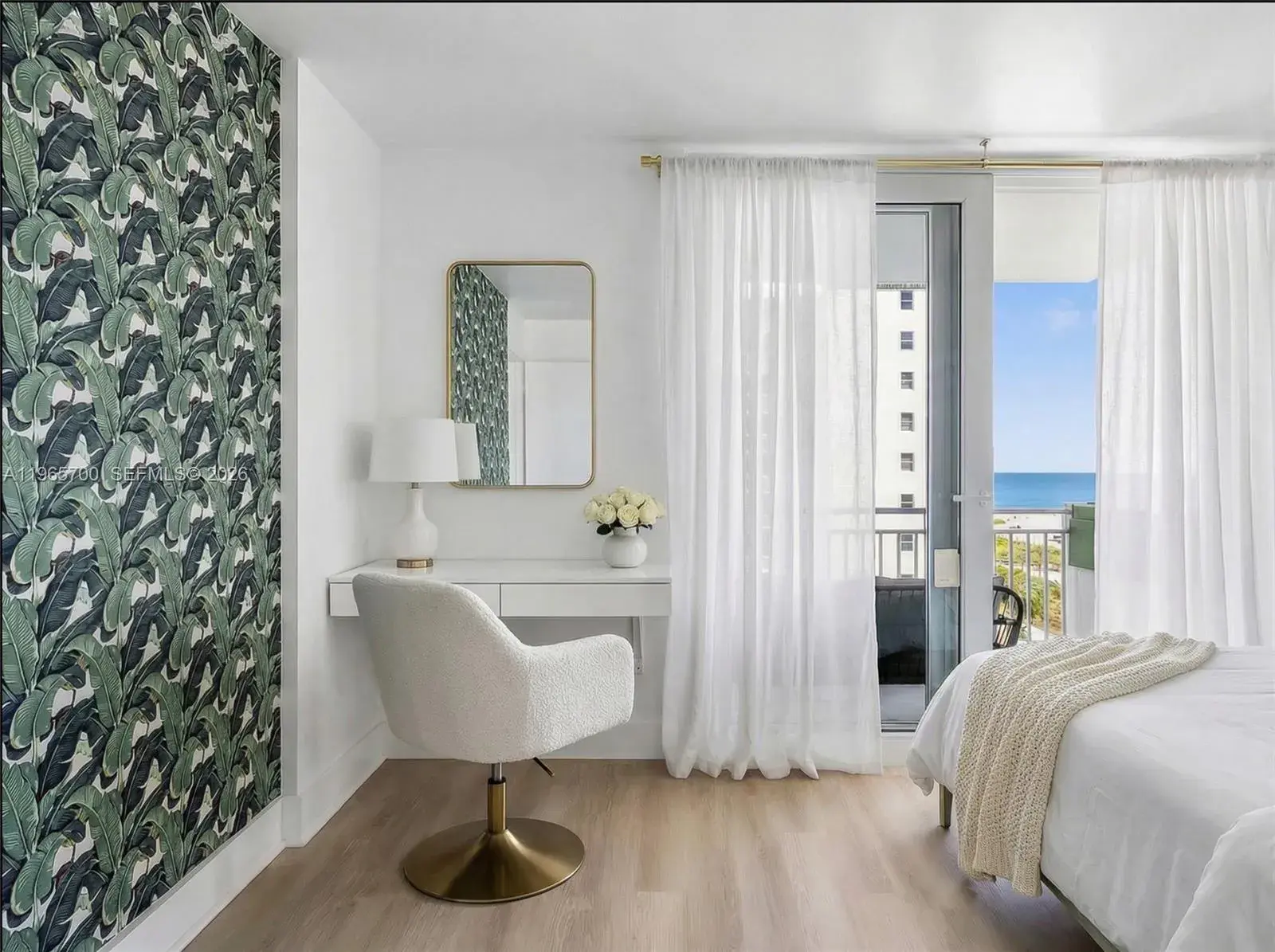 345 Ocean Dr # 718, Miami Beach FL 33139