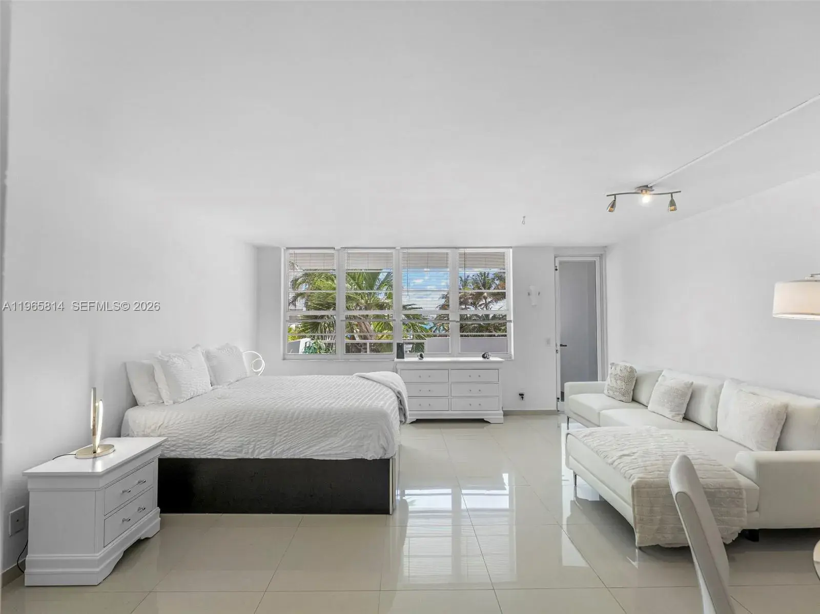 100 Lincoln Rd # 417, Miami Beach FL 33139