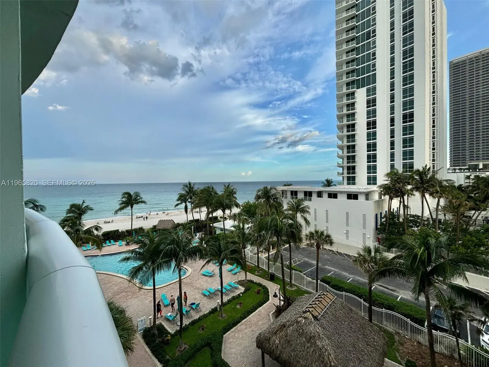 1 bedroom 1 bath Residential Lease for rent at 3901 S Ocean Dr # 5H, Hollywood FL 33019