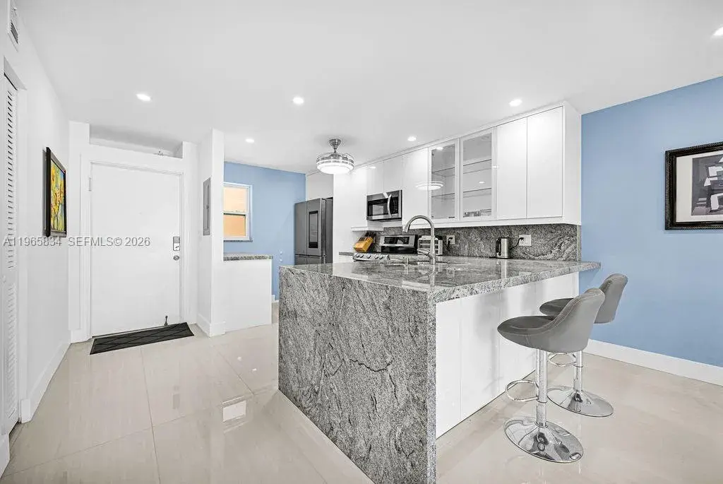 410 SE 2nd St # 223, Hallandale Beach FL 33009