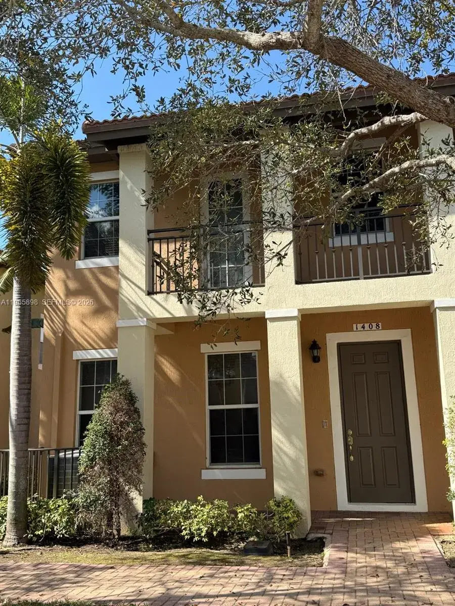 3 bedroom 2 bath Residential for sale at 1408 SW 147th Ave, Pembroke Pines FL 33027