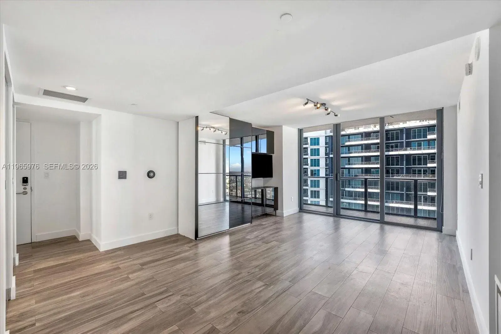 1300 S Miami Ave # 4807, Miami FL 33130 photo 2