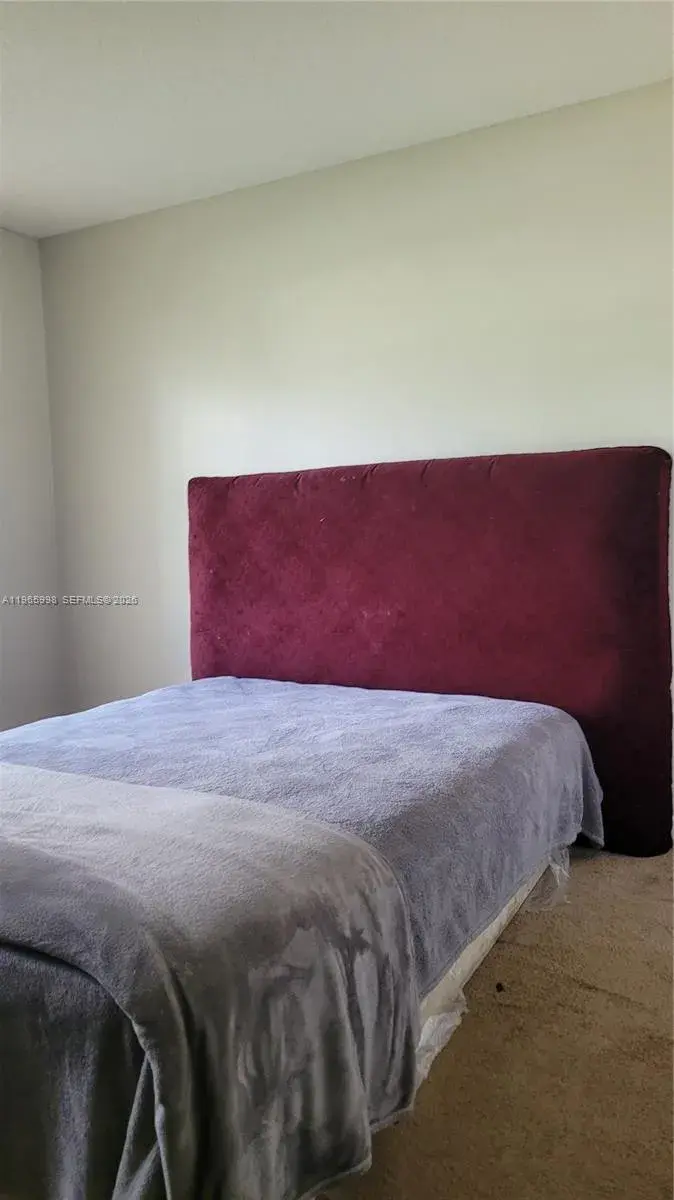 114 Sevilla Ave, Royal Palm Beach FL 33411