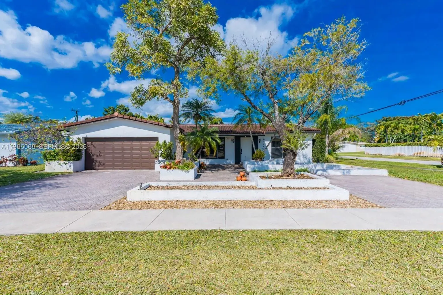 3 bedroom 2 bath Residential for sale at 5201 Jefferson St, Hollywood FL 33021