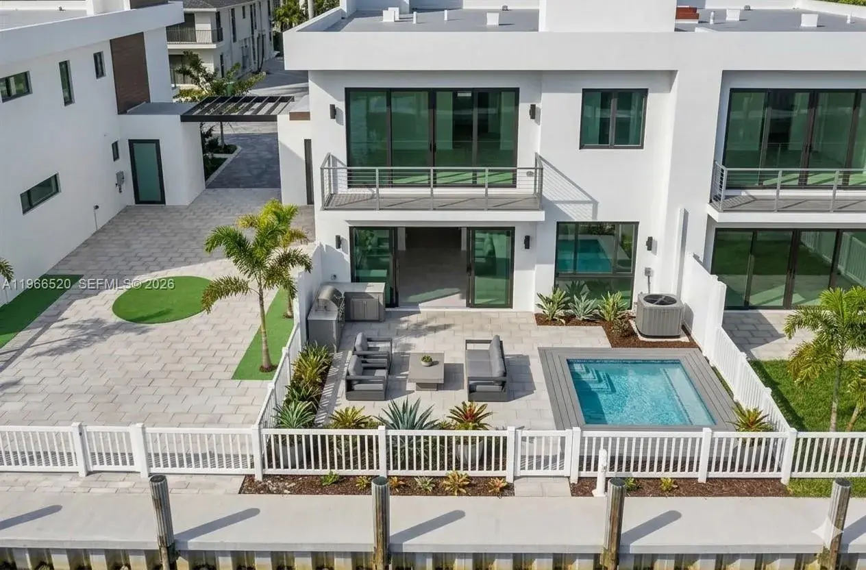 4632 SW 32nd Ave # C1, Dania Beach FL 33312
