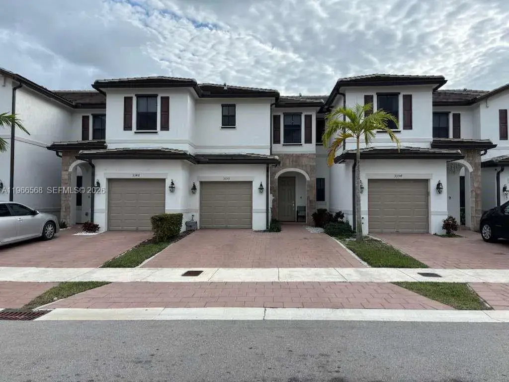 3350 W 112th St, Hialeah FL 33018