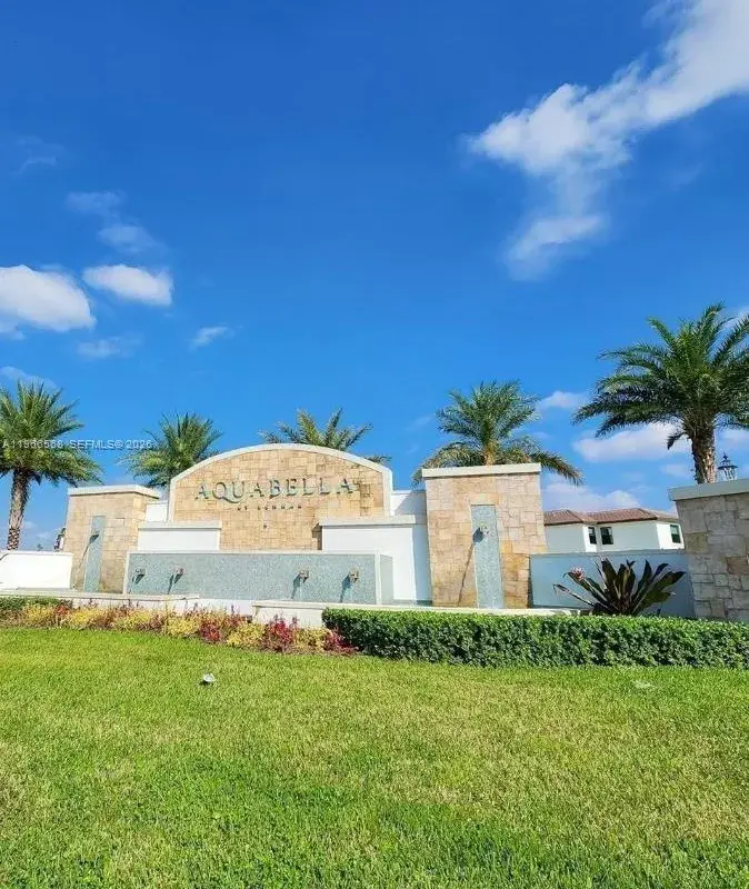 3350 W 112th St, Hialeah FL 33018