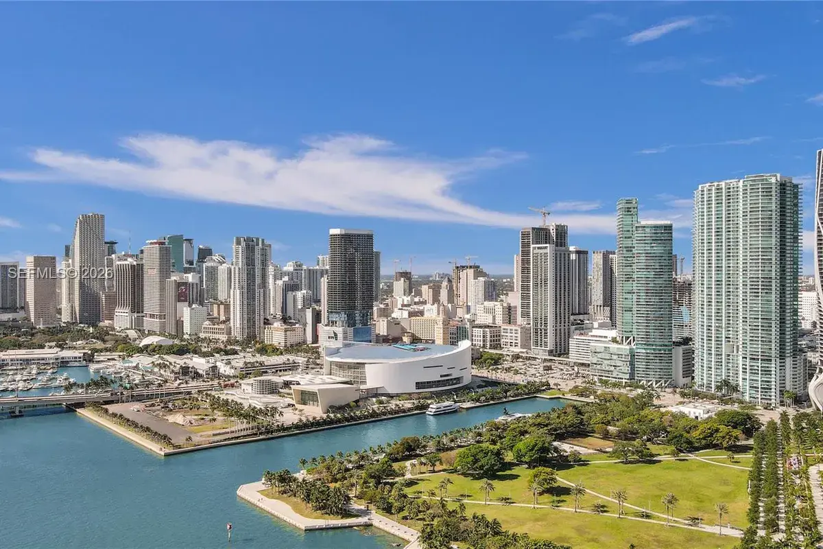 900 Biscayne Blvd # 2907, Miami FL 33132