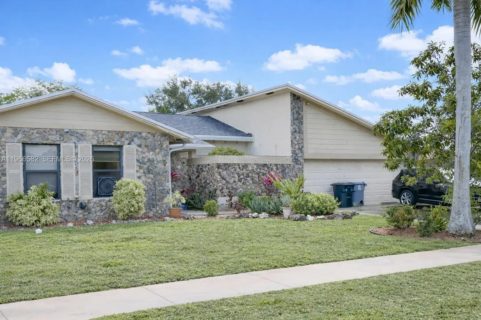 4 bedroom 2 bath Residential Lease for rent at 20888 Sugarloaf Ln, Boca Raton FL 33428