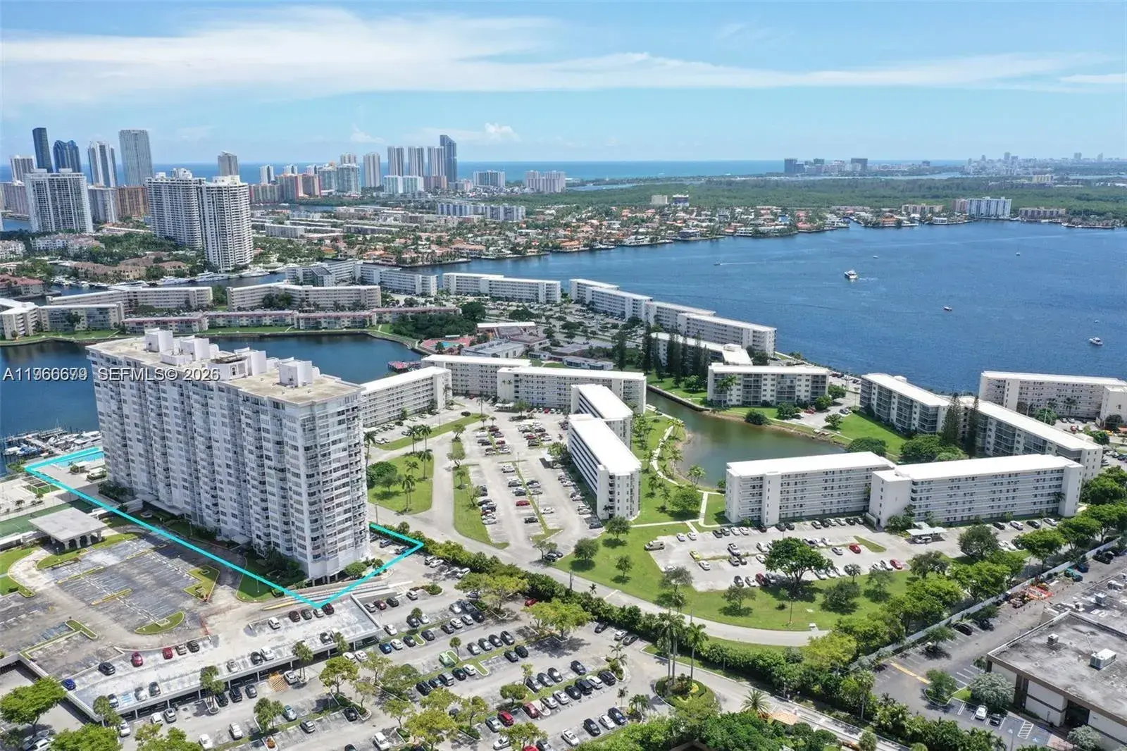 1 bedroom 1 bath Residential Lease for rent at 18031 Biscayne Blvd # 1601, Aventura FL 33160