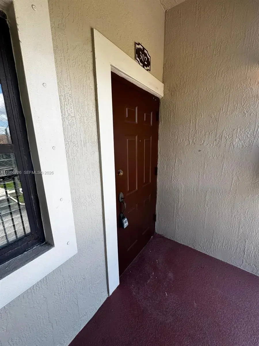 22621 SW 88th Pl # 8, Cutler Bay FL 33190