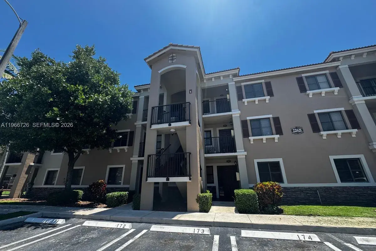 22621 SW 88th Pl # 8, Cutler Bay FL 33190