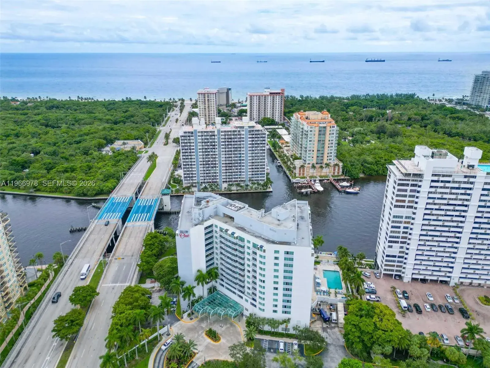 2670 E Sunrise Blvd, Fort Lauderdale FL 33304
