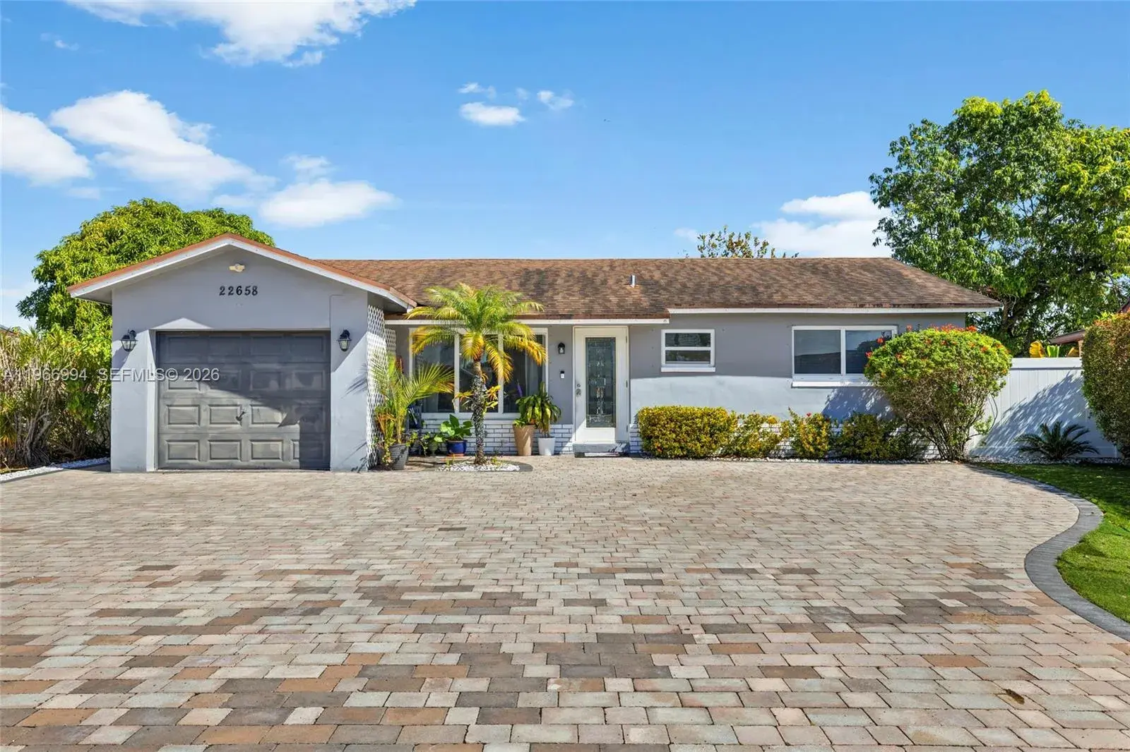 3 bedroom 2 bath Residential for sale at 22658 SW 65th Cir, Boca Raton FL 33428
