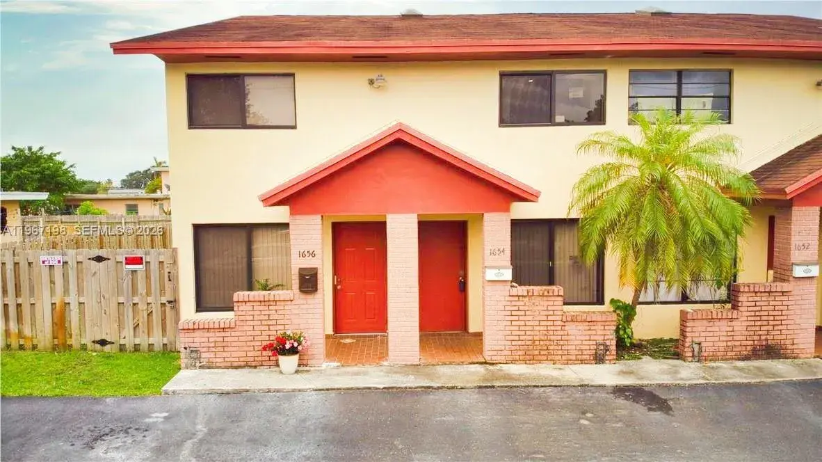 2 bedroom 2 bath Residential for sale at 1654 NE 151st St # 1654, Miami FL 33162