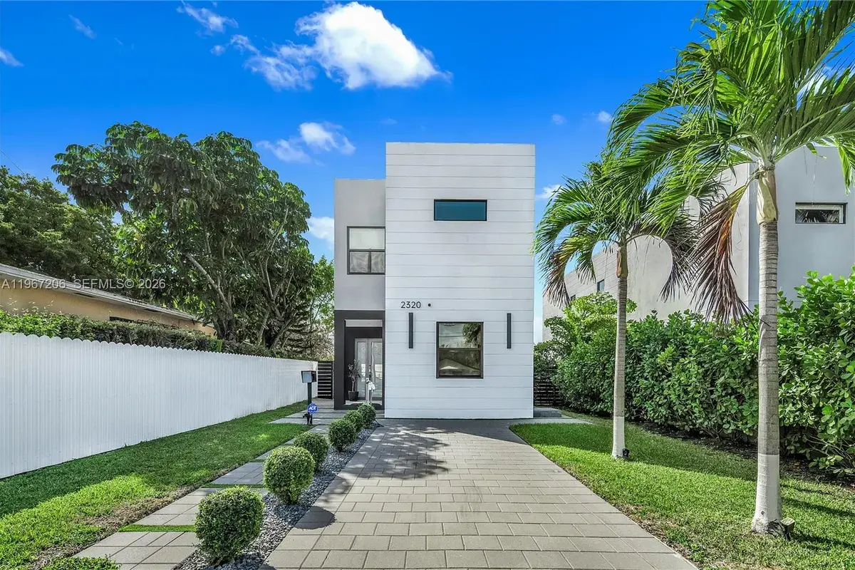2320 SW 14th St, Miami FL 33145