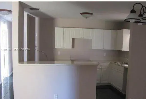 1050 NW 4th St, Boynton Beach FL 33435