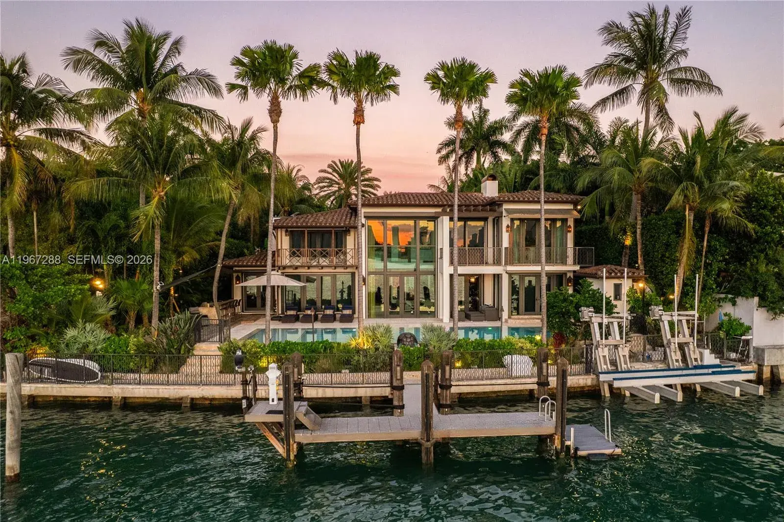 5 bedroom 5 bath for sale at 34 W DILIDO DR, Miami Beach FL 33139