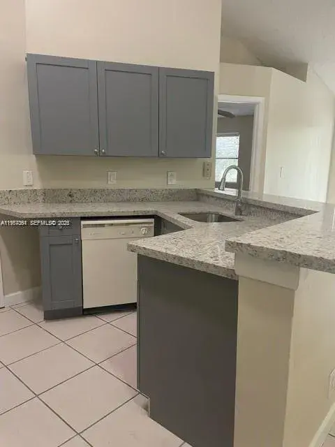 9999 Summerbreeze Dr # 1105, Sunrise FL 33322