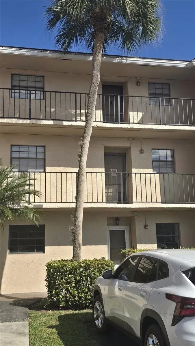 2 bedroom 2 bath Residential for sale at 3351 NW 85th Ave # 316, Coral Springs FL 33065
