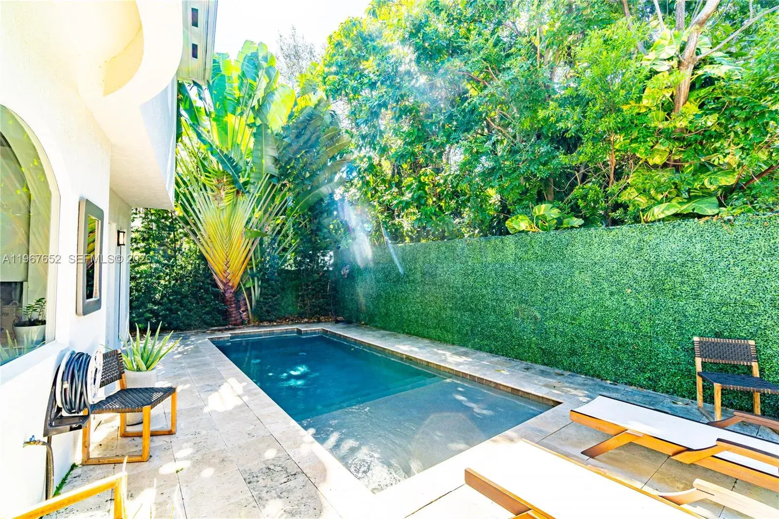 4 bedroom 4 bath for sale at 2752 Brickell Ct, Miami FL 33129