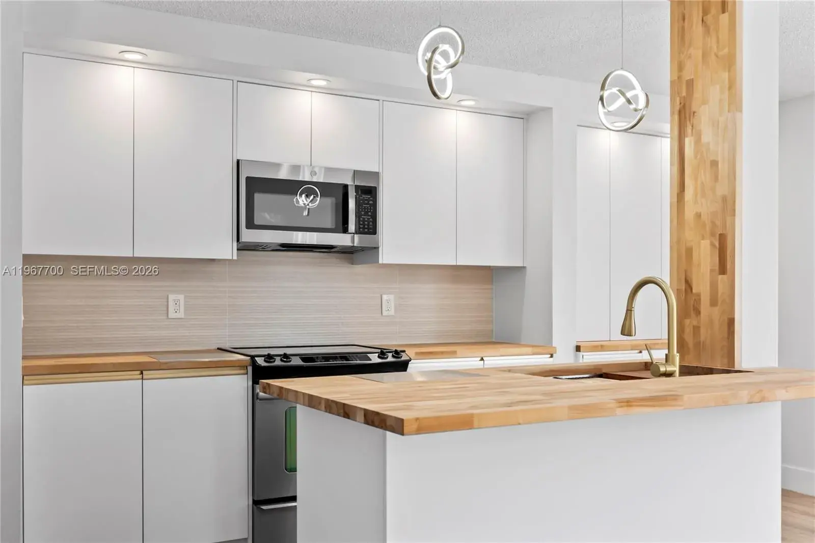 2 bedroom 2 bath Residential for sale at 7511 S Oriole Blvd # 201, Delray Beach FL 33446