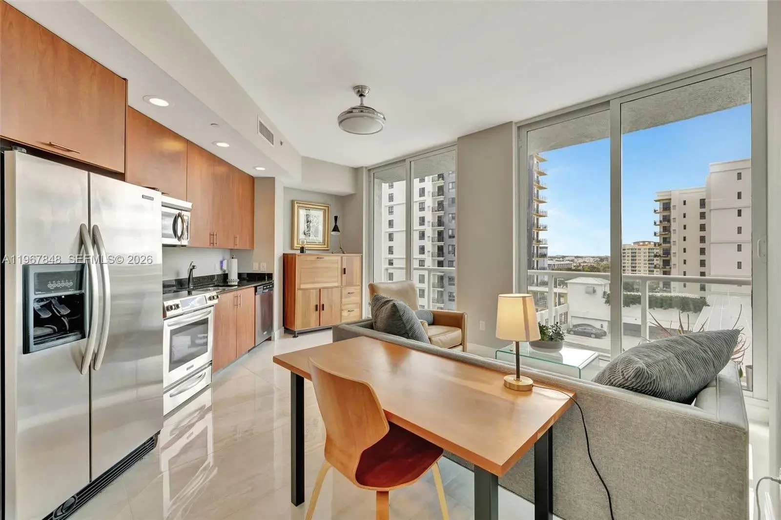 1 bedroom 1 bath Residential Lease for rent at 315 NE 3rd Ave # 902, Fort Lauderdale FL 33301