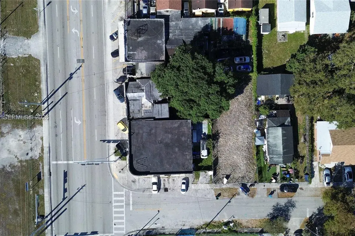 1067 NW 79th St, Miami FL 33150