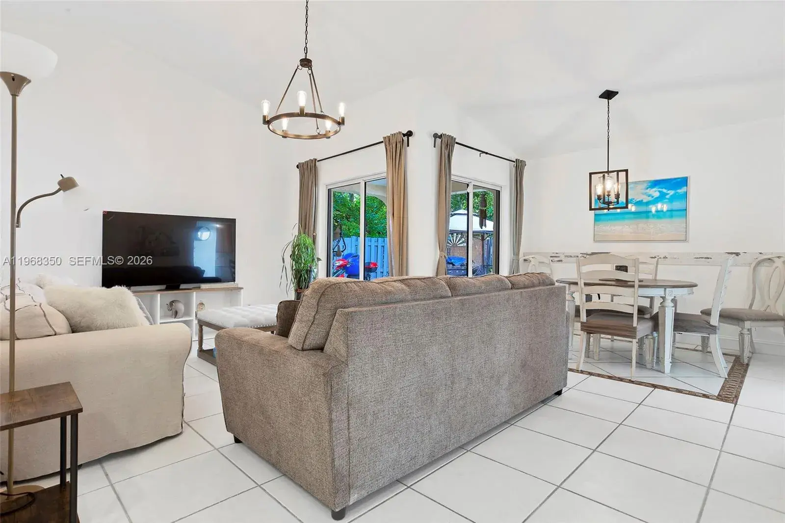 1595 Springside Dr, Weston FL 33326