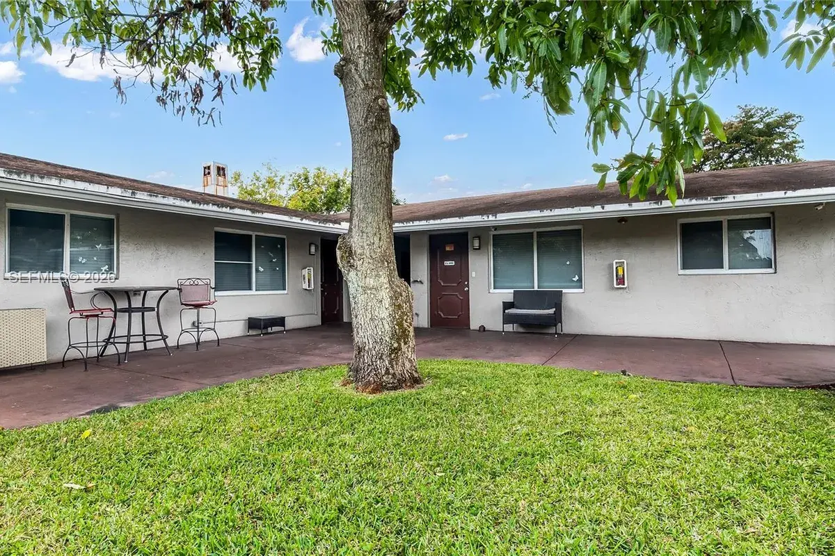 5940 NW 19th Ct, Lauderhill FL 33313