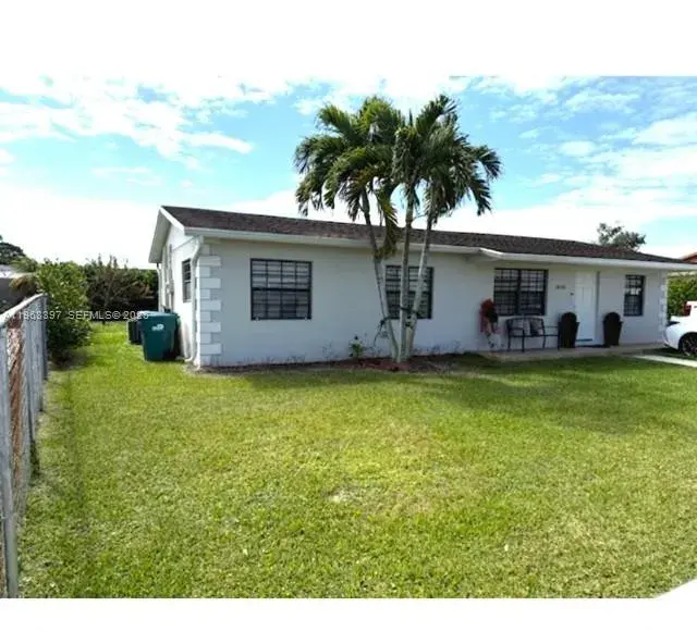 3 bedroom 2 bath Residential for sale at 10752 SW 141st Ln, Miami FL 33176