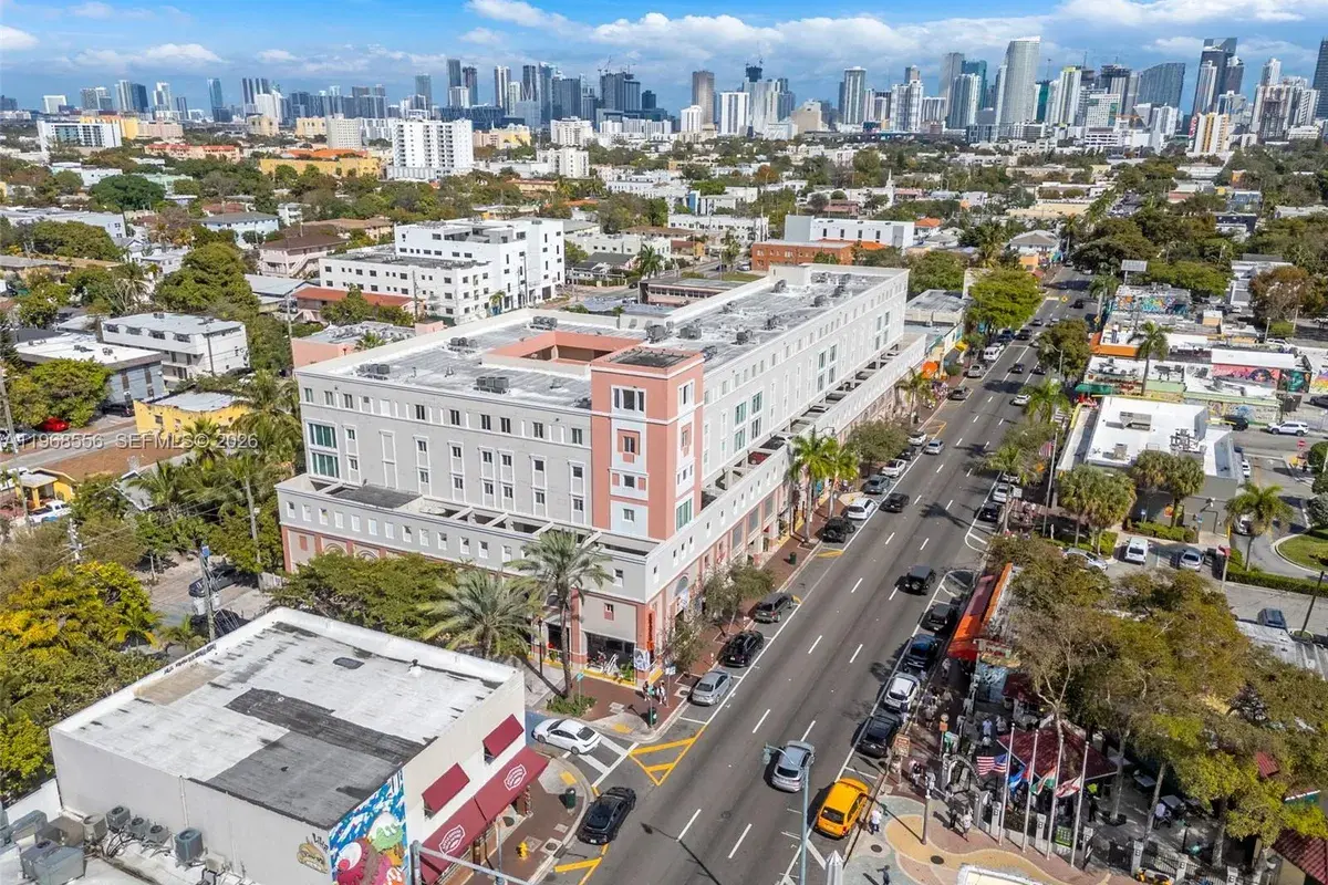 1475 SW 8th St # 610, Miami FL 33135