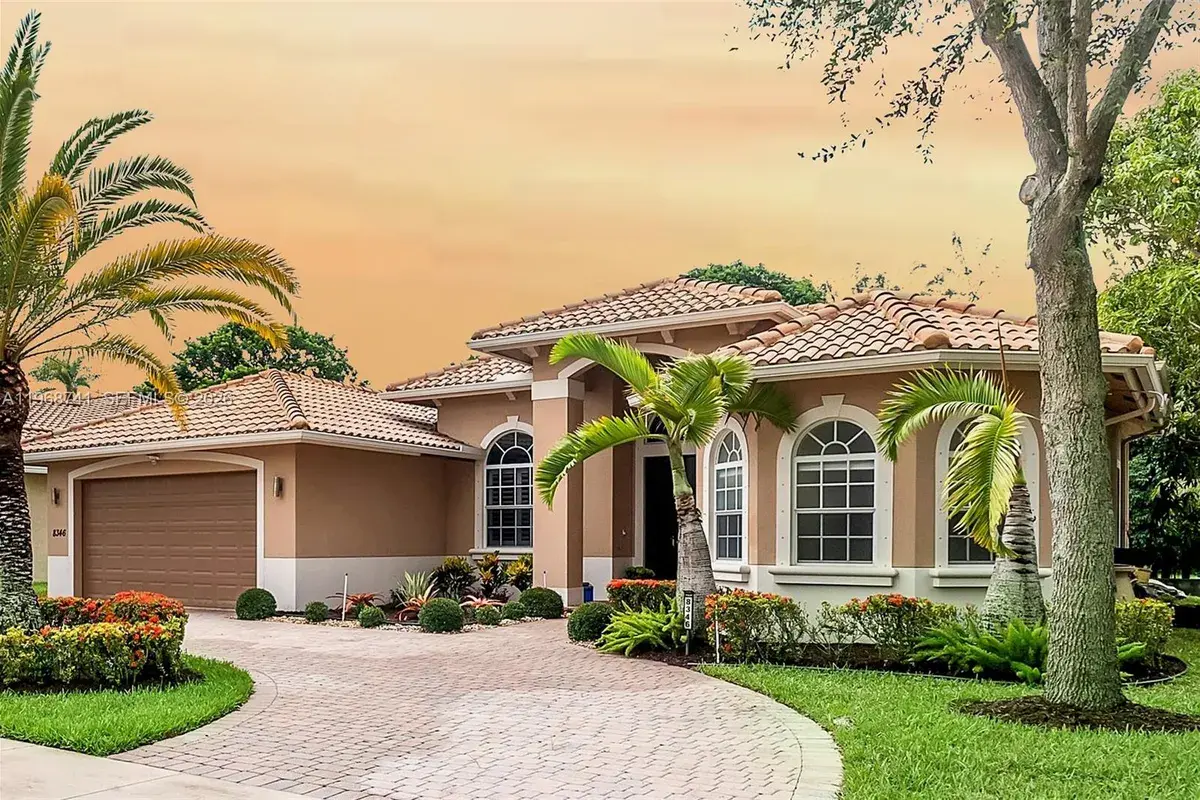 8346 SW 51st St, Davie FL 33328
