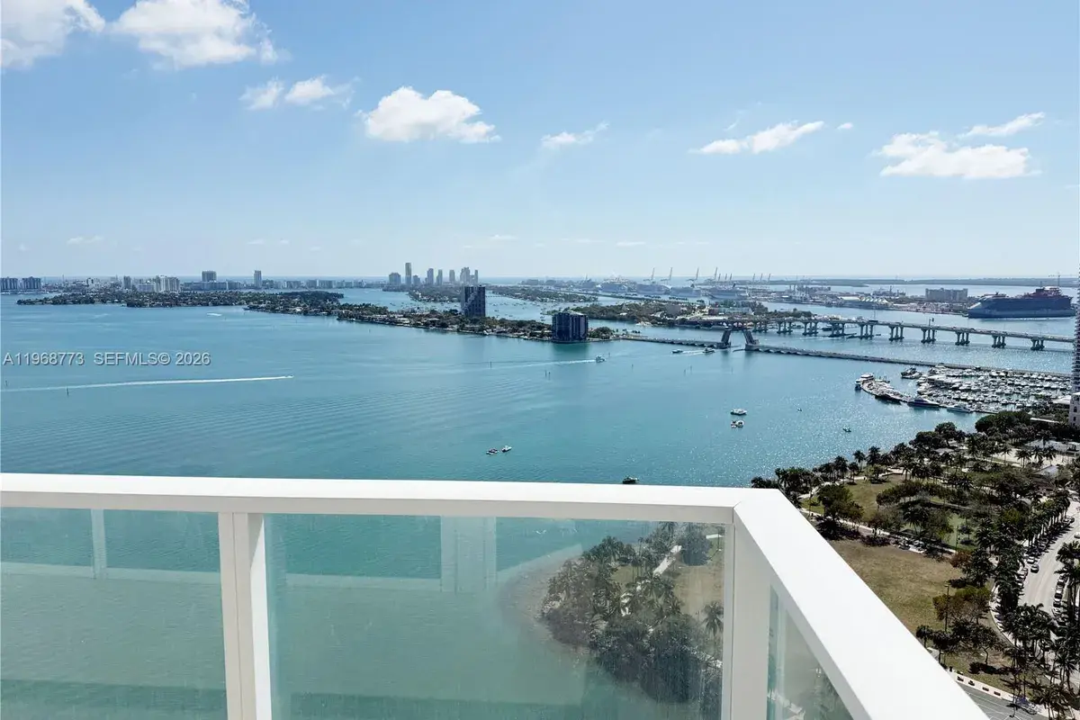 2020 N Bayshore Dr # 3102, Miami FL 33137