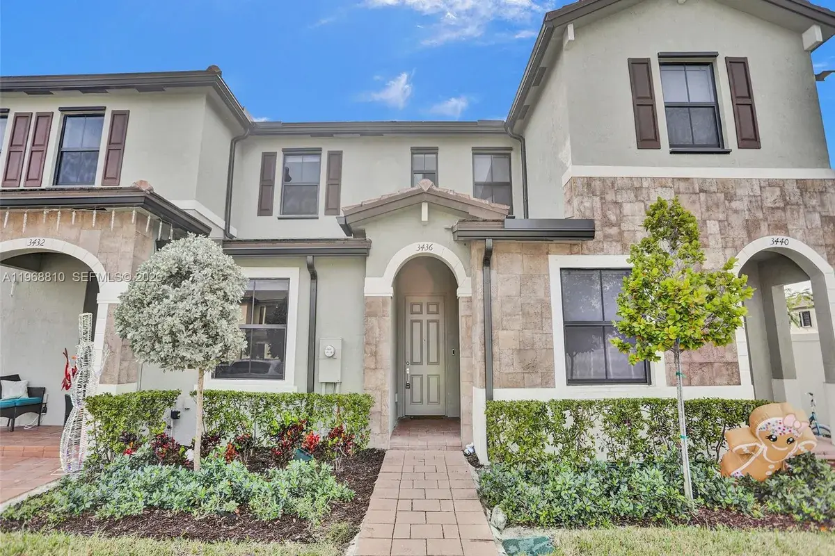 3436 W 111th Pl, Hialeah FL 33018