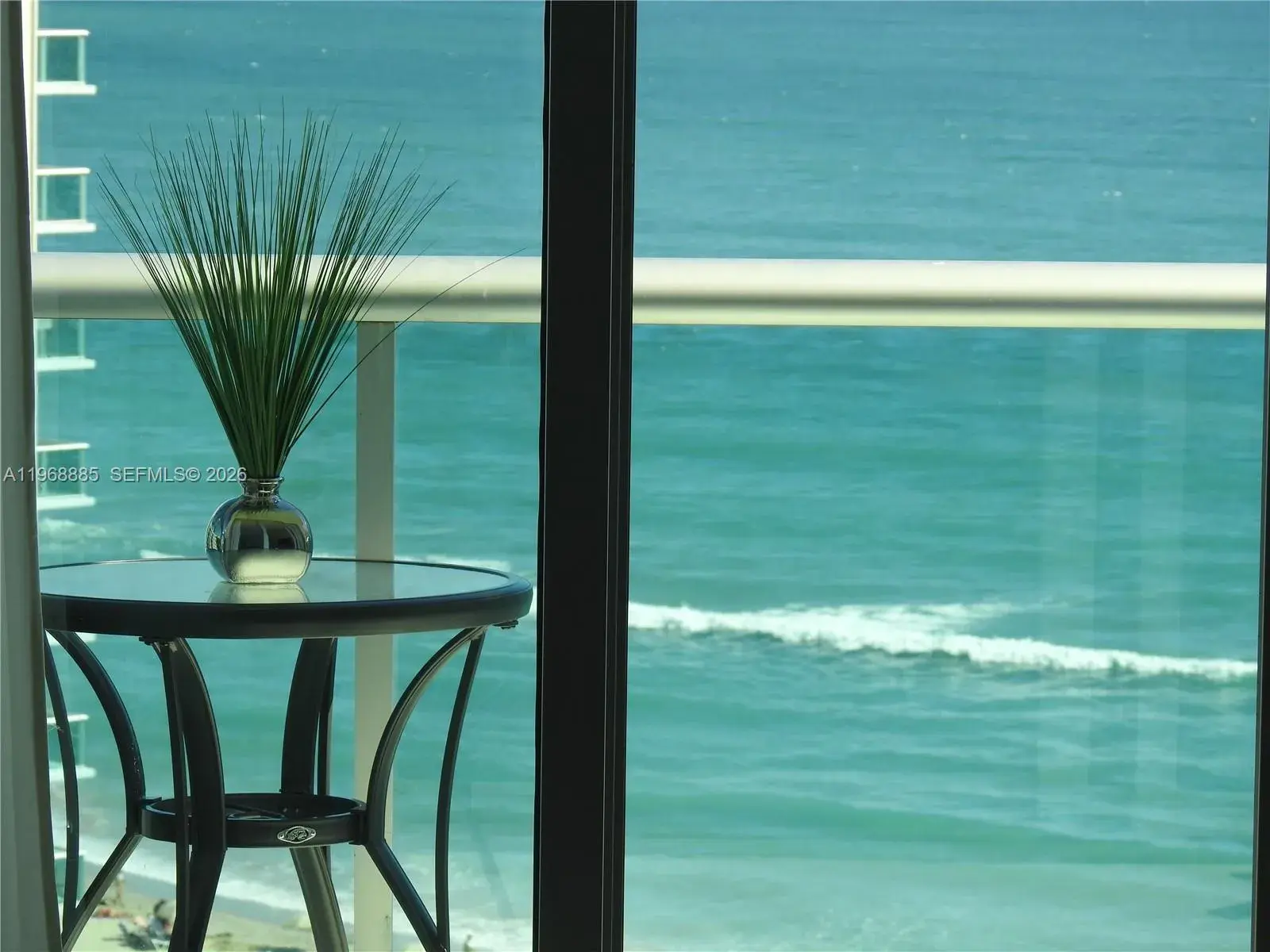 1 bedroom 1 bath Residential for sale at 3901 S Ocean Dr, Hollywood FL 33019