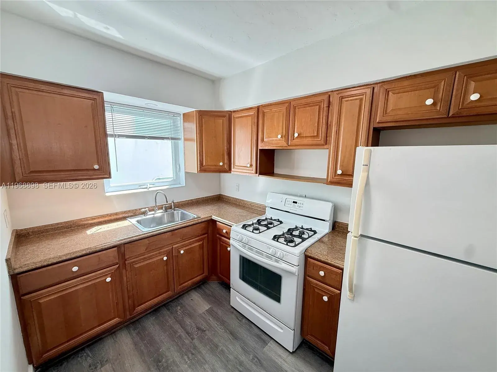 158 Ocean Dr # 203, Miami Beach FL 33139
