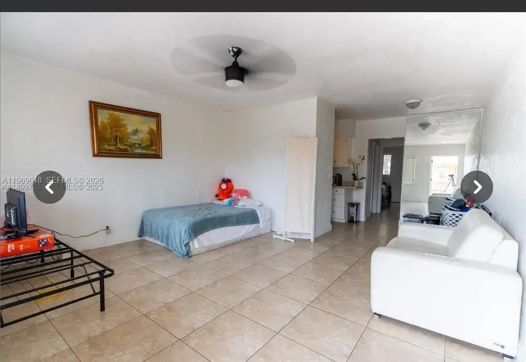 280 SW 11th Ave # 16, Hallandale Beach FL 33009