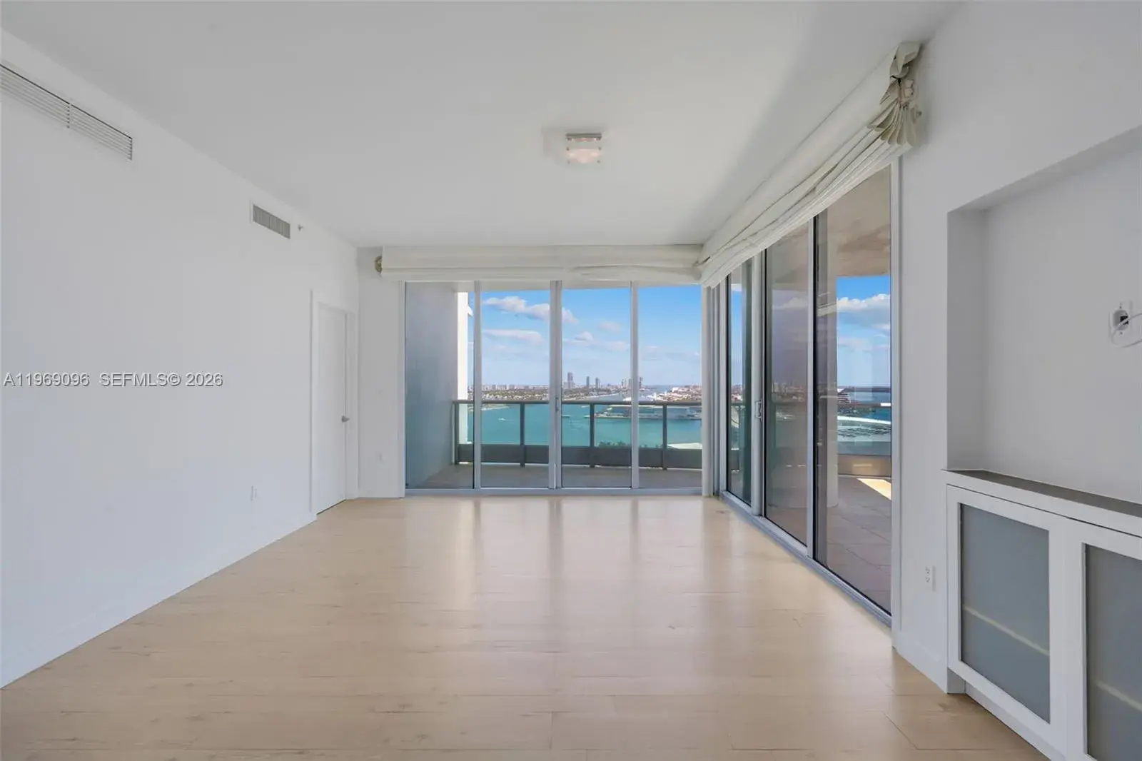 900 Biscayne Blvd # 2401, Miami FL 33132