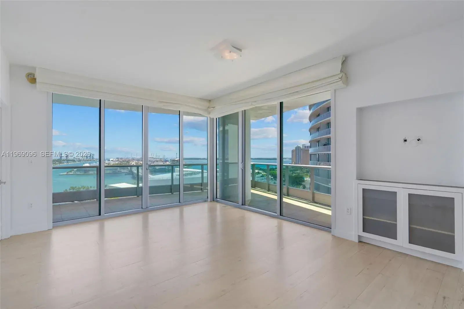 900 Biscayne Blvd # 2401, Miami FL 33132