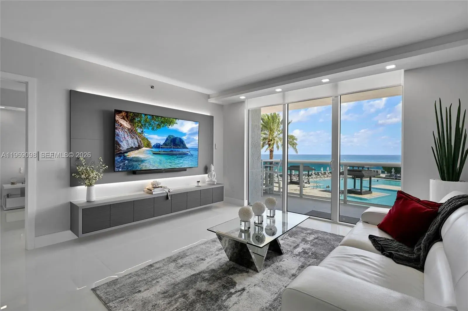 1800 S Ocean Dr # 803, Hallandale Beach FL 33009