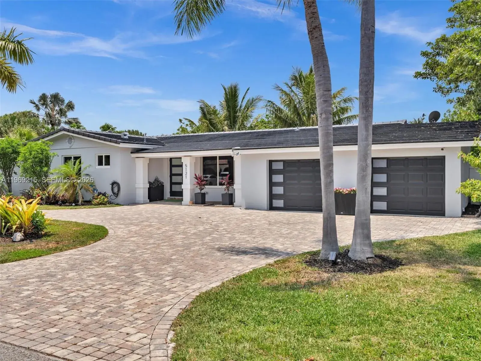 4 bedroom 3 bath Residential for sale at 5121 NE 30th Ter, Lighthouse Point FL 33064