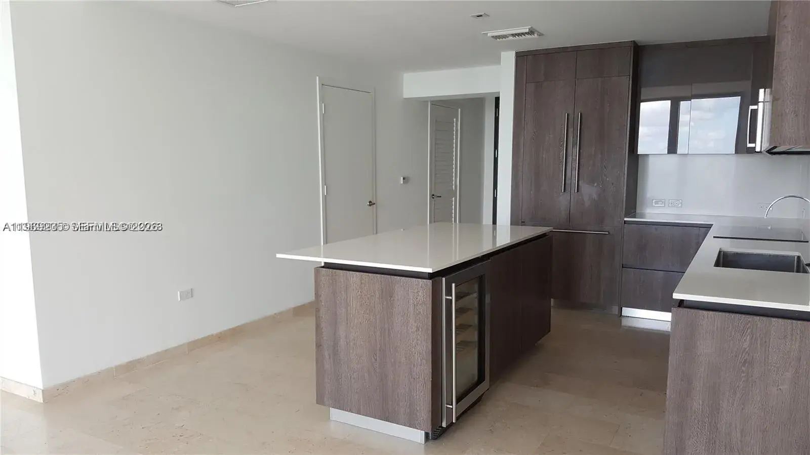 68 SE 6th St # 3305, Miami FL 33131 photo 5