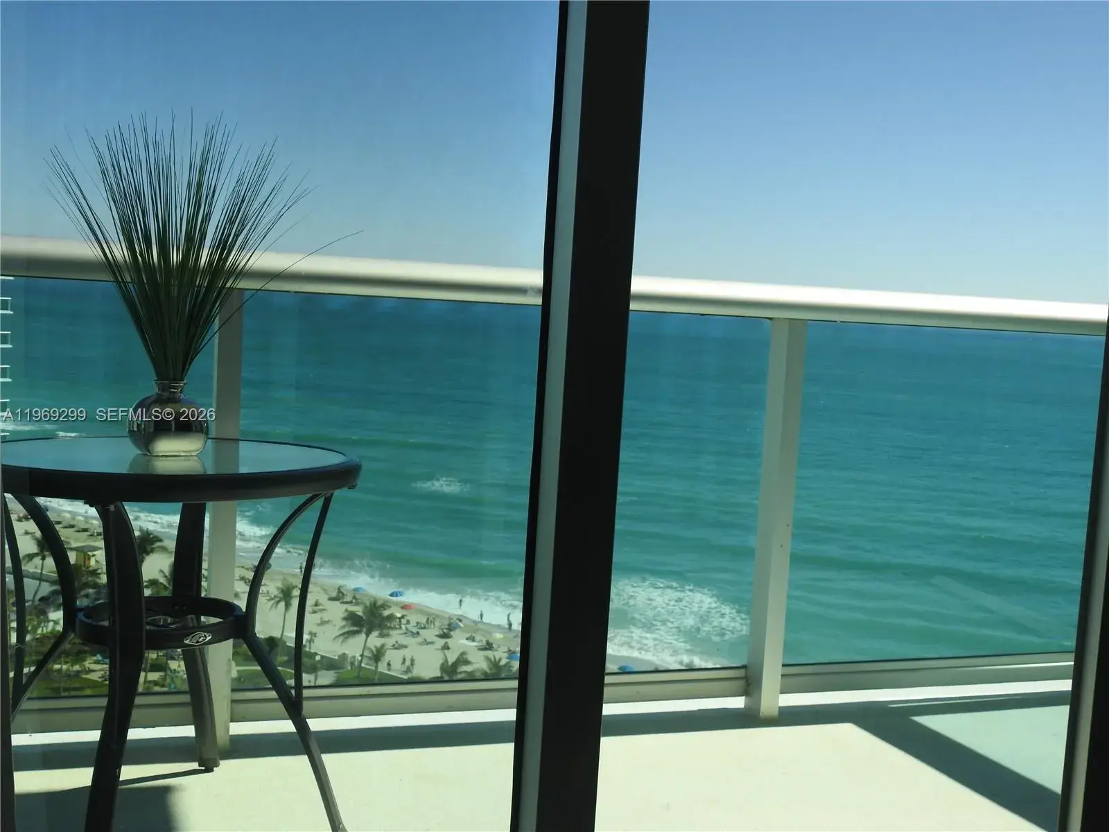 1 bedroom 1 bath Residential Lease for rent at 3901 S Ocean Dr, Hollywood FL 33019
