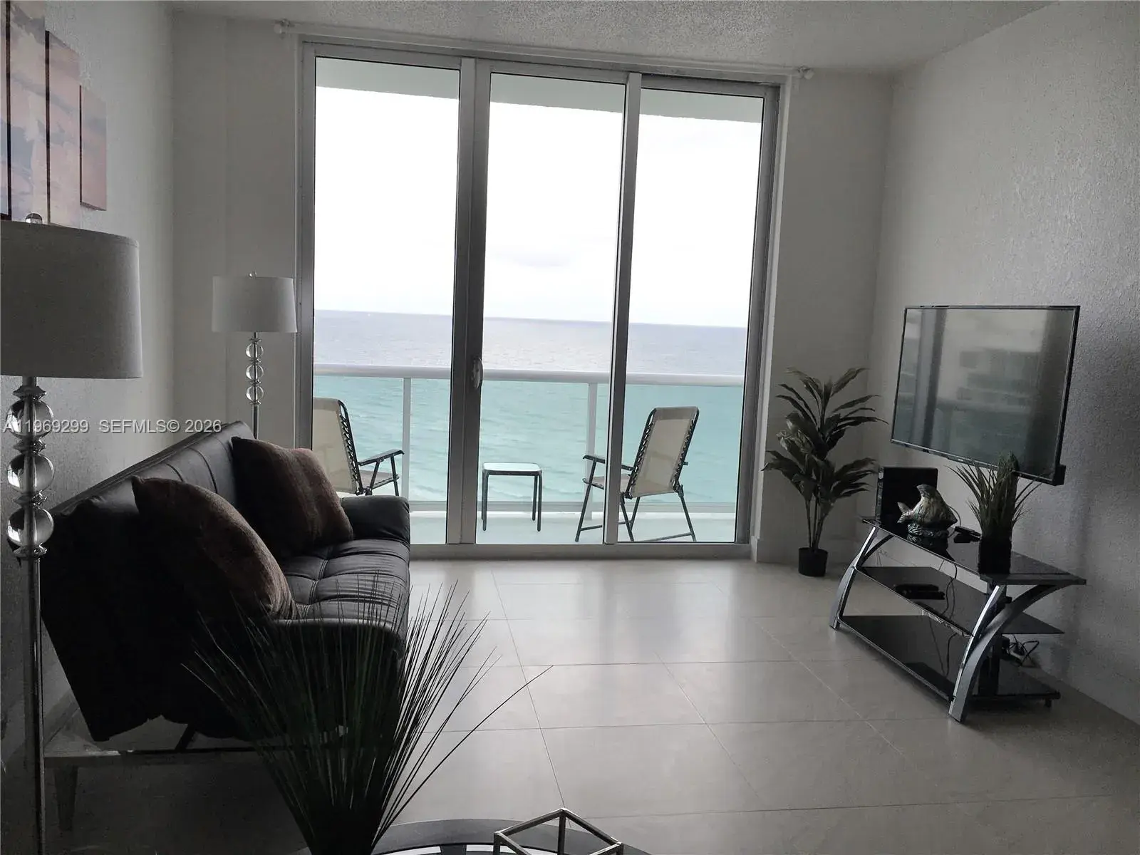 3901 S Ocean Dr, Hollywood FL 33019