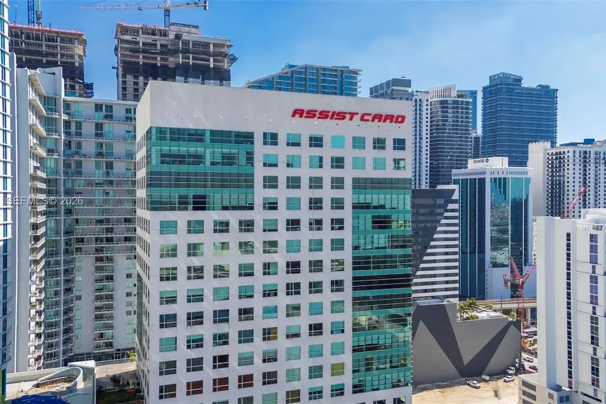175 SW 7th St # 1715, Miami FL 33130